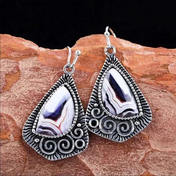 New Women’s Geometric Boho Design Drop Earrings - Picture 2 of 5